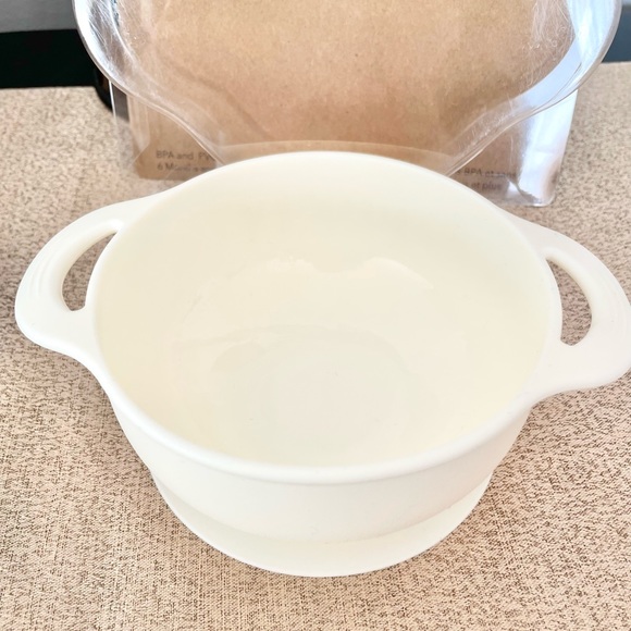 🆕Rae Dunn HANGRY Baby Feeding Silicone Suction Bowl - Picture 5 of 9